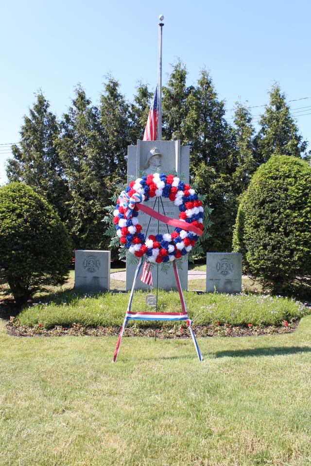 Memorial Day 2013. The Nanuet Fire Department helps remember all of those who made the ultimate sacrifice to our great nation.
Photo by Vincent P. Tuzzolino